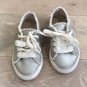 Zara baby shoes size 22